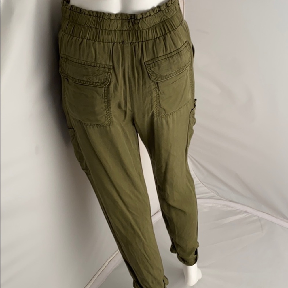 Free People high waist cropped cargo pants in Army green - Picture 4 of 13